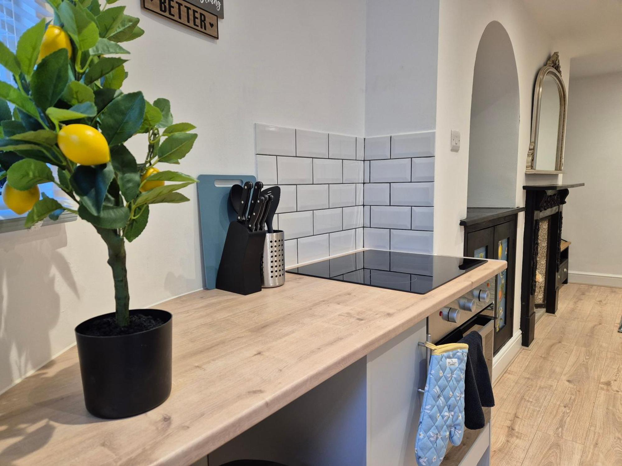 #26A Newly Refurbished Portsmouth Garden Apartment Екстериор снимка